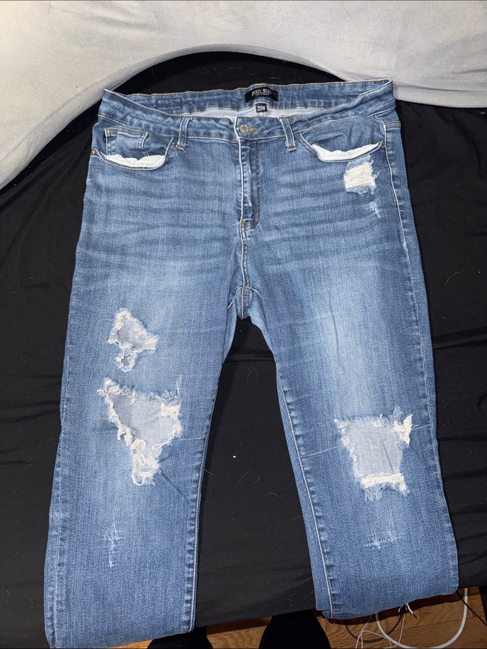 Women’s Judy Blue Distressed Ripped jeans